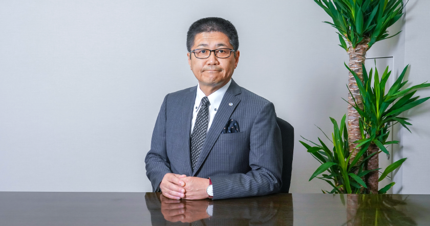 写真:代表取締役社長 前 邦彦